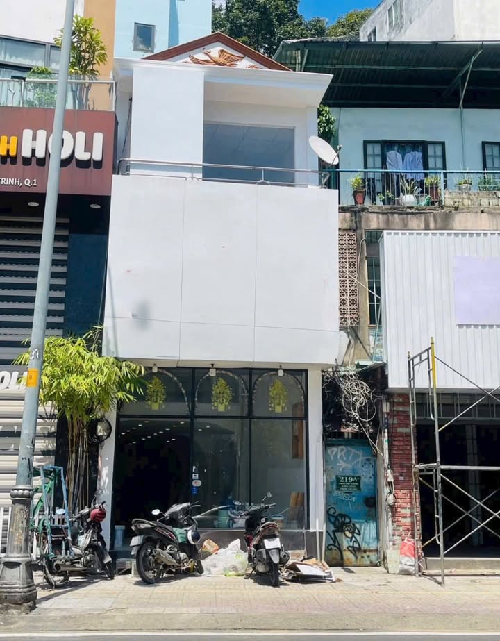 Nhà nguyên căn cho thuê mặt tiền đường Phạm Viết Chánh, Quận 1, Diện tích 72m² - Vị trí đắc địa cho kinh doanh!