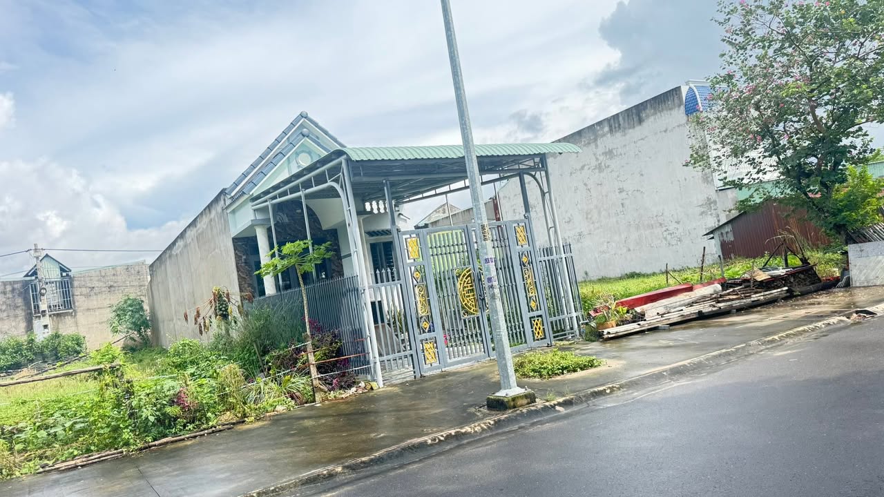 Nhà nguyên căn cho thuê tại đường 26, phường Vĩnh Tân, Bình Dương - Không gian thoải mái, giá thỏa thuận!