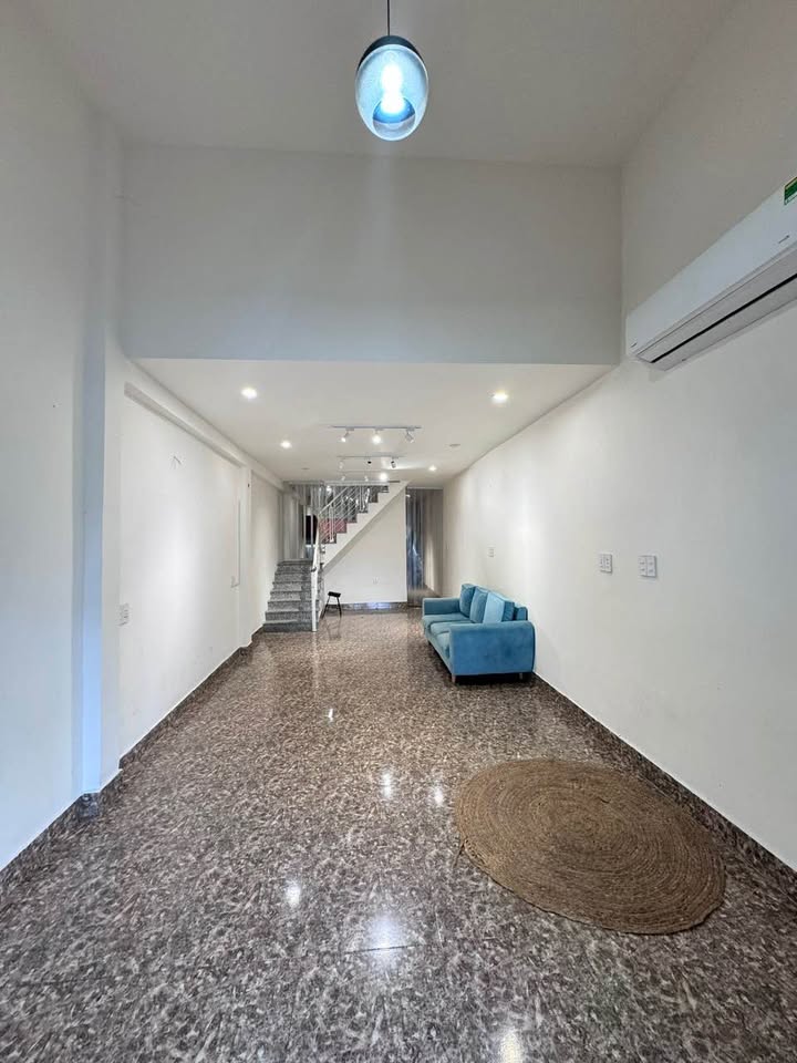 Nhà nguyên căn mặt tiền đường Tán Thuật, Buôn Ma Thuột, 2 tầng - Thích hợp kinh doanh!