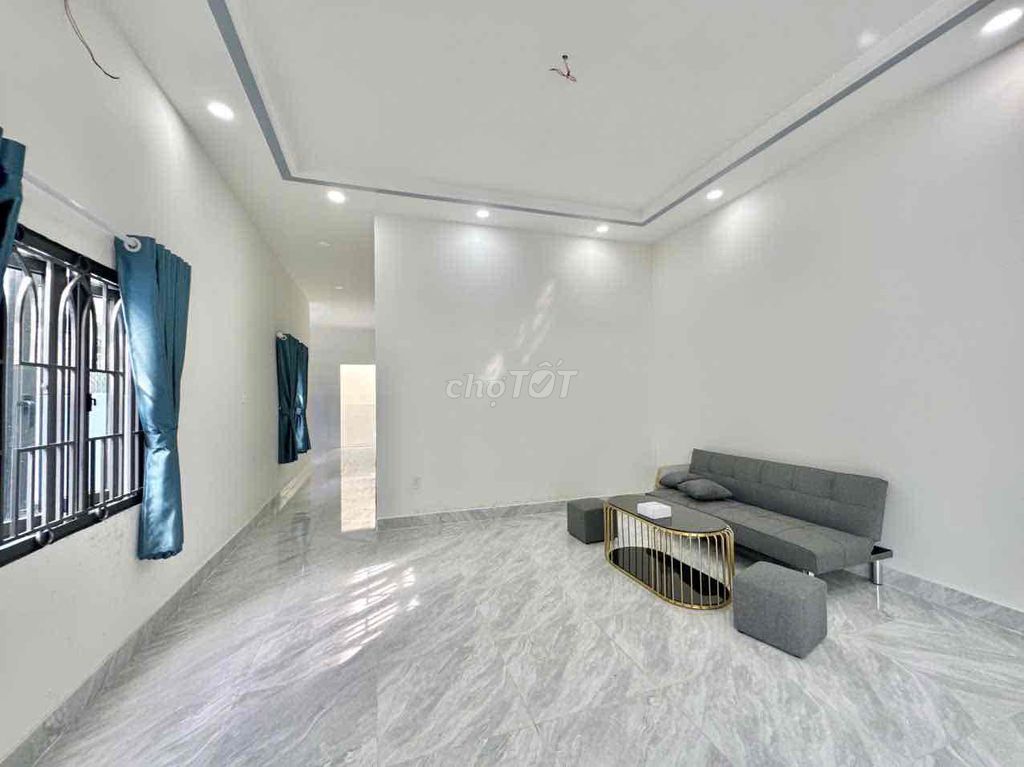 Nhà nguyên căn 100m² ở Ga Dĩ An, KCN Sóng Thần - Full nội thất chỉ 8 triệu