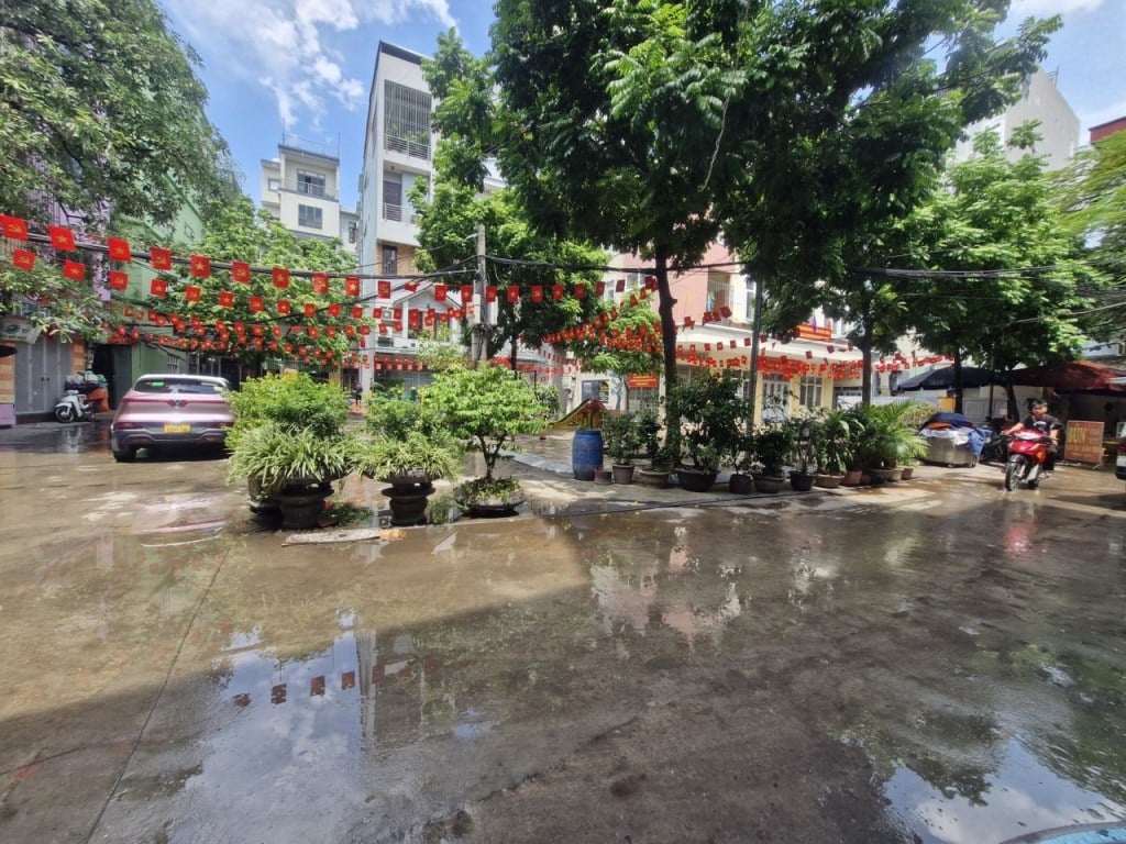 Nhà lô góc 2 mặt ngõ ô tô Bùi Xương Trạch 42m² giá 12 tỷ - Kinh doanh đỉnh cao!