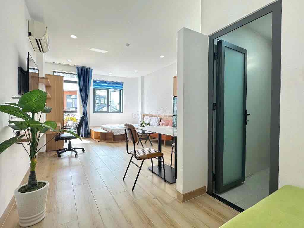 Phòng ban công siêu đẹp Quận 8 giá 8.7 triệu - Giờ giấc tự do không chung chủ!