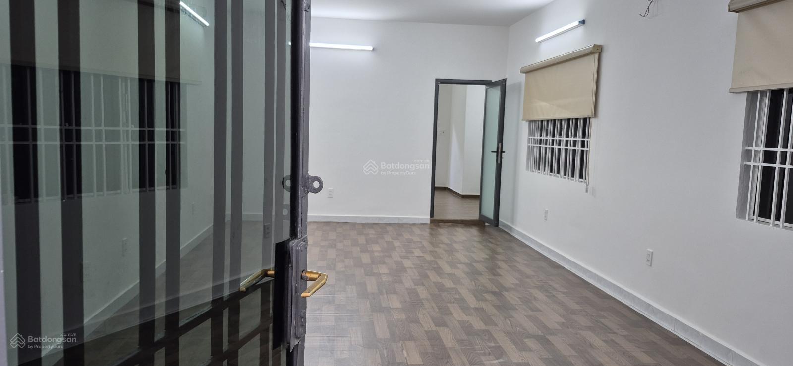 Nhà cho thuê tại Phú Nhuận 166m² - Nhà mới sửa, vào ở ngay!