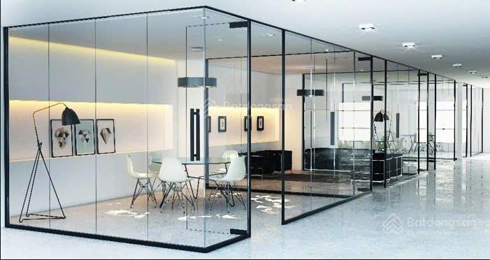 Cho thuê văn phòng hiện đại 168m² tại Lý Thường Kiệt, Tân Bình - Không gian làm việc lý tưởng!