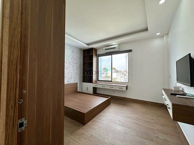 Căn hộ cho thuê Đường Hồng Hà 45m² giá 5.7 triệu - Vị trí đắc địa gần sân bay!