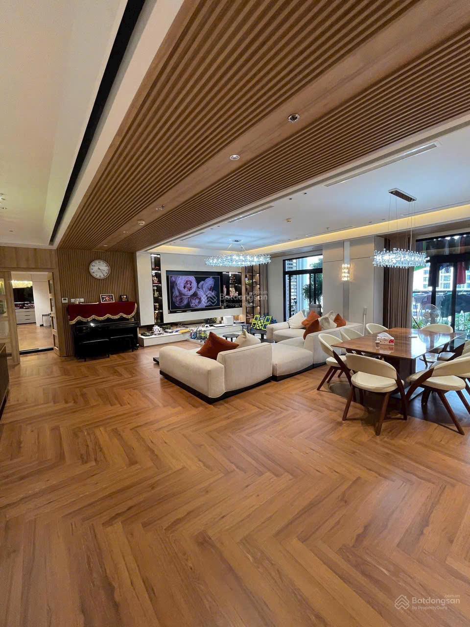 Căn hộ cho thuê tại Royal City, Thanh Xuân - Giá chỉ từ 15 triệu/tháng!