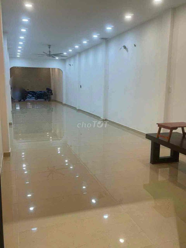 Cho thuê mặt bằng kinh doanh 112m² Huỳnh Tấn Phát, Quận 7 - Giá 35 triệu, không thể bỏ lỡ!