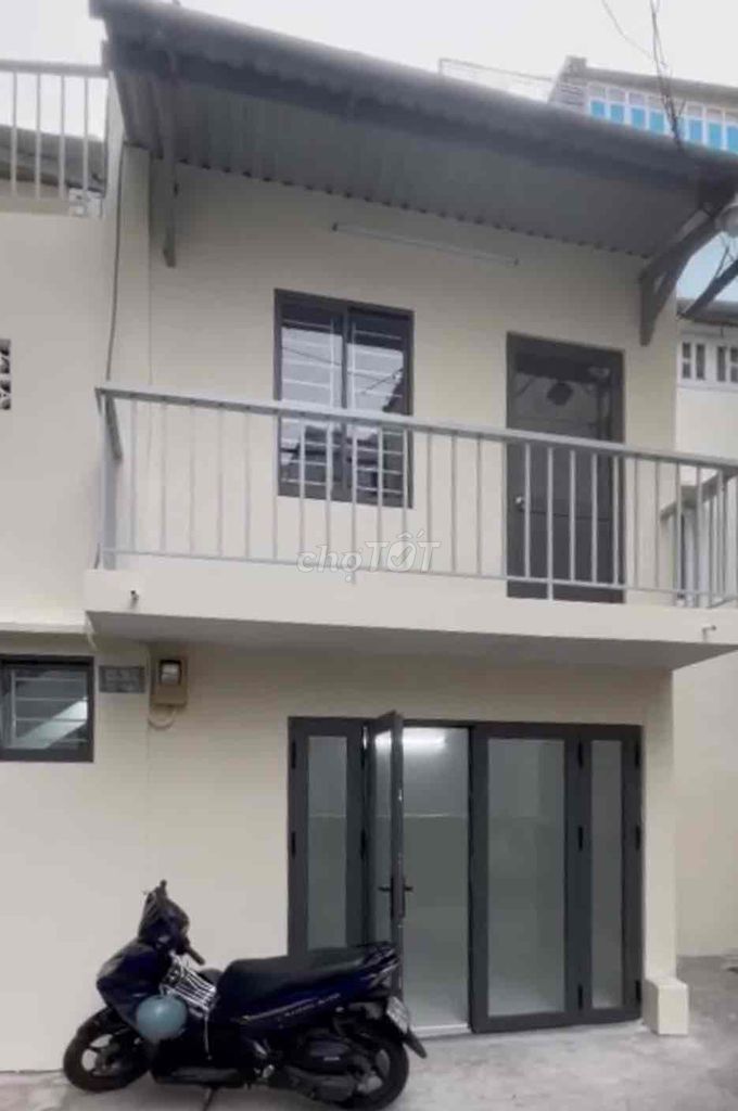 Nhà Hẻm Cách Mạng Tháng 8, Quận 10 44m² giá 13 triệu - Phù hợp kinh doanh mọi ngành nghề!