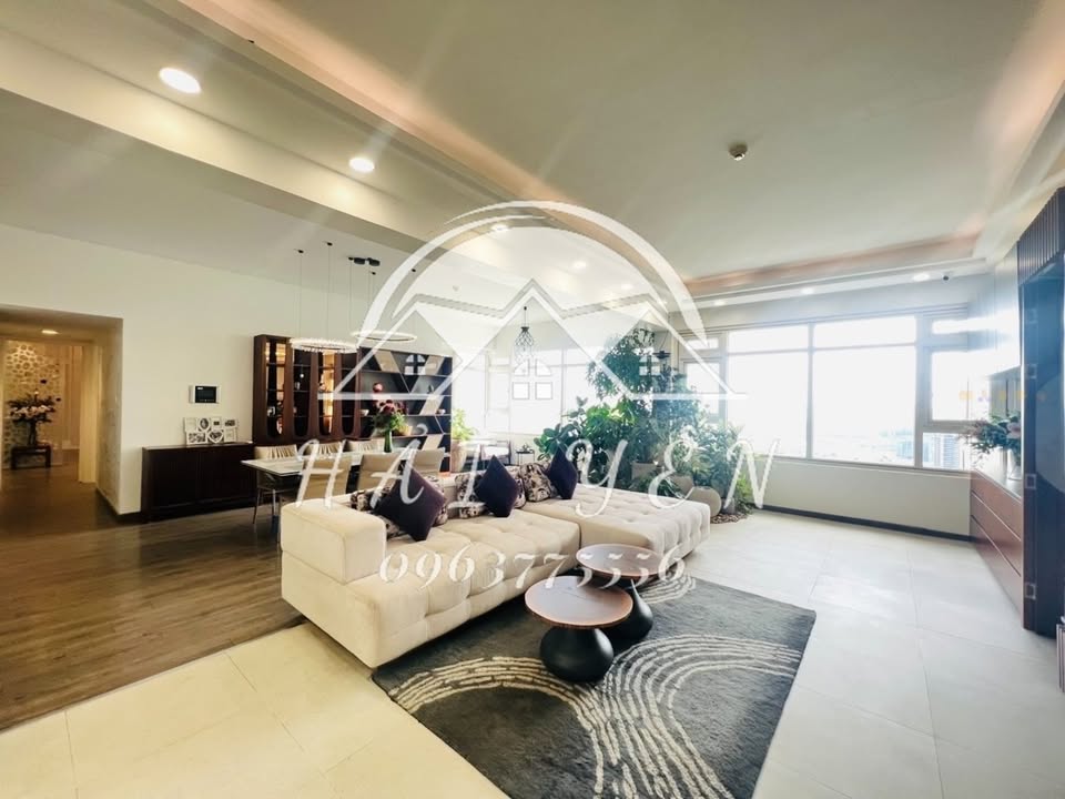 Căn hộ Saigon Pearl Bình Thạnh 225m² giá 23 tỷ - Nội thất hoàn thiện, bán gấp!