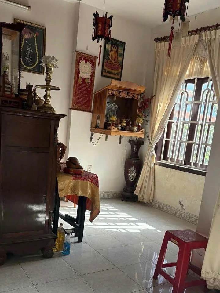 Nhà 3 tầng mặt tiền Lê Thanh Nghị, Hải Châu 72m² giá 13.5 tỷ - Kinh doanh sầm uất!