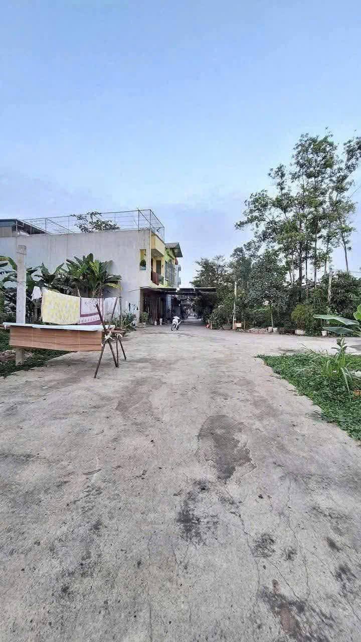 Đất nền tại Lê Hồng Phong, Phủ Lý 100m² giá chỉ 2 tỷ - Vô vàn tiện ích xung quanh!