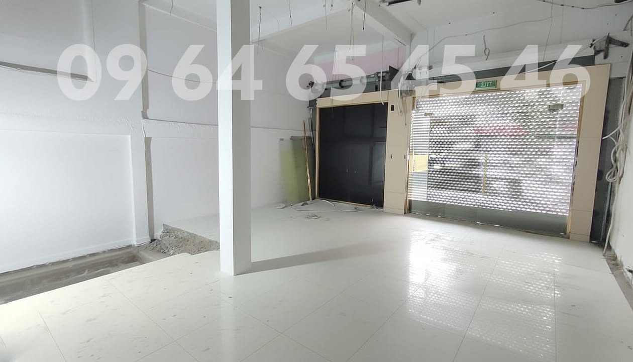 Tòa nhà văn phòng 4 tầng Trung Hòa, Cầu Giấy 380m² - Mặt tiền đẹp, cho thuê ngay!