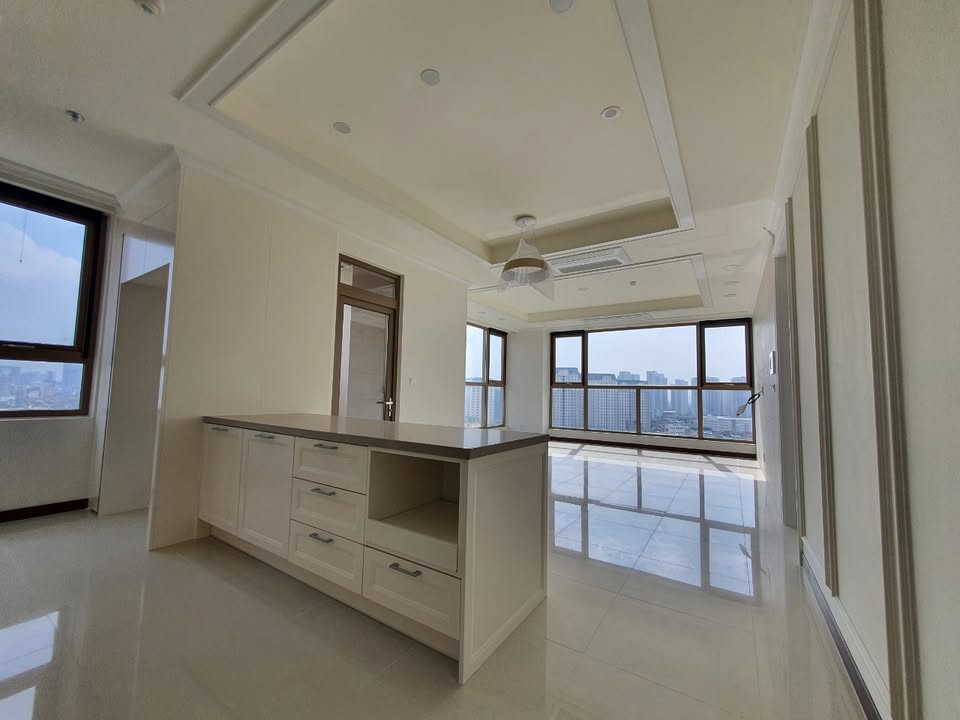 Căn hộ Starlake Xuân La 125m² giá 23 tỷ - Full nội thất sang trọng!