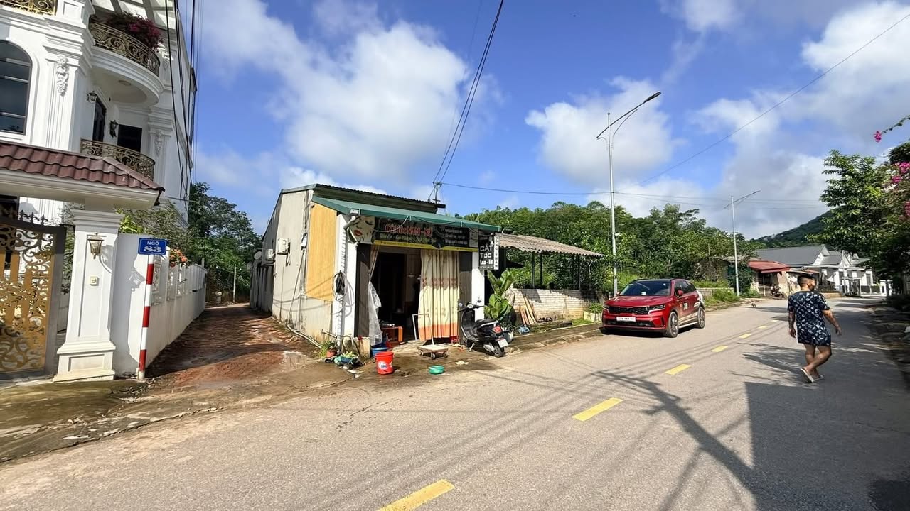 Nhà cấp 4 2 phòng ngủ mặt tiền đường Yên Thế 80m² giá 1.72 tỷ - Cơ hội hiếm có cho người ở thật!