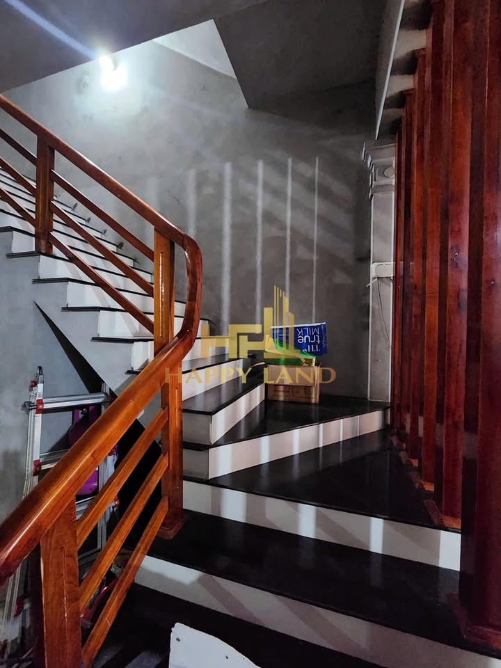 Nhà phố Bích Đào - Ninh Bình 75m² giá thỏa thuận - Mặt tiền 5m, gần chợ và trường học!