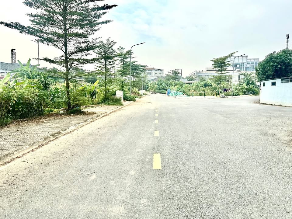 Đất nền đẹp tại phường Thanh Miếu, Việt Trì 100m² giá 2 tỷ - Vị trí đắc địa, tiện ích đầy đủ!