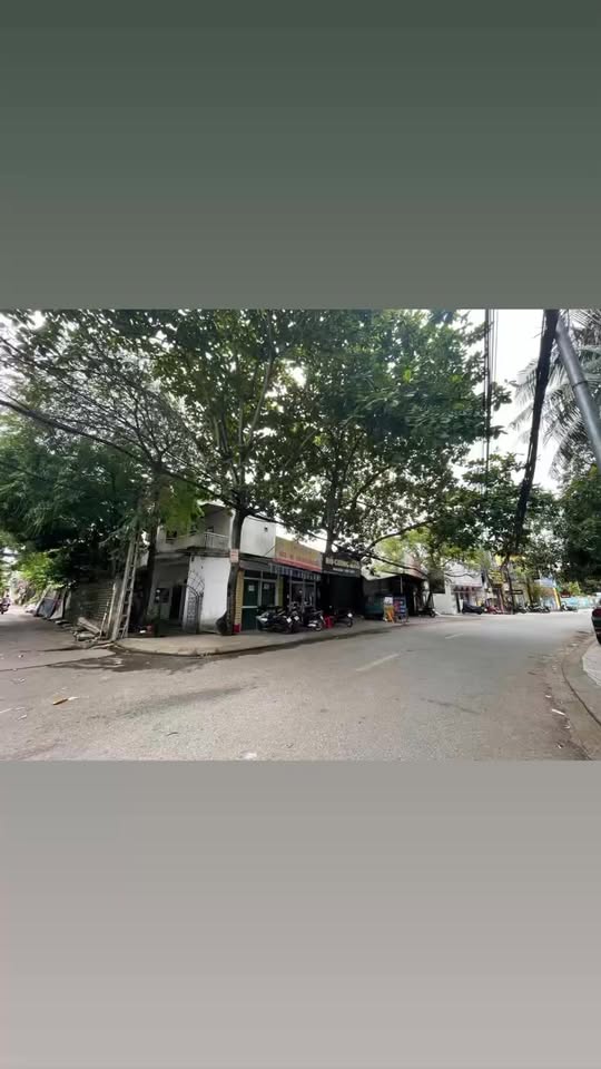 Nhà mặt phố Nguyễn Trung Ngạn, TP. Vinh 100m² giá thỏa thuận - Vị trí vàng, tiềm năng sinh lời!