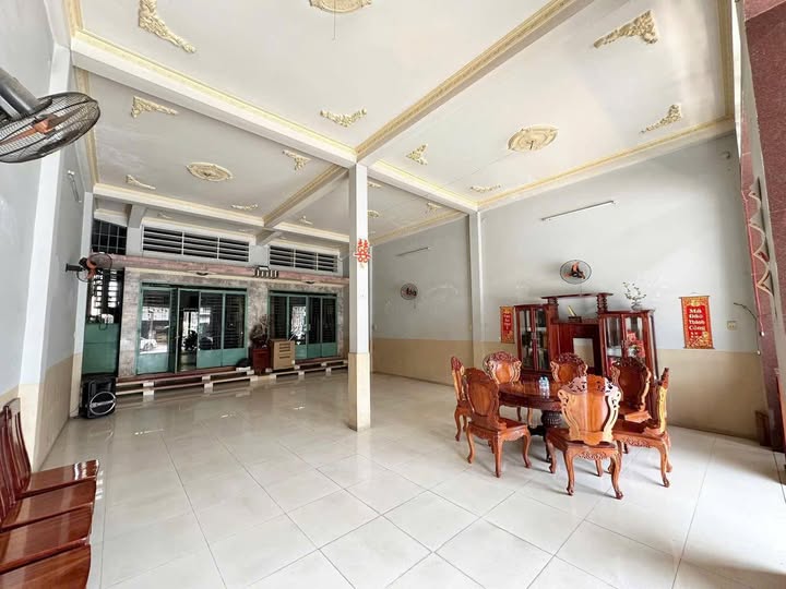 Nhà phố mặt tiền Quốc lộ 1A, phường Hố Nai 168m² giá 10.8 tỷ - Đầu tư sinh lời hấp dẫn!