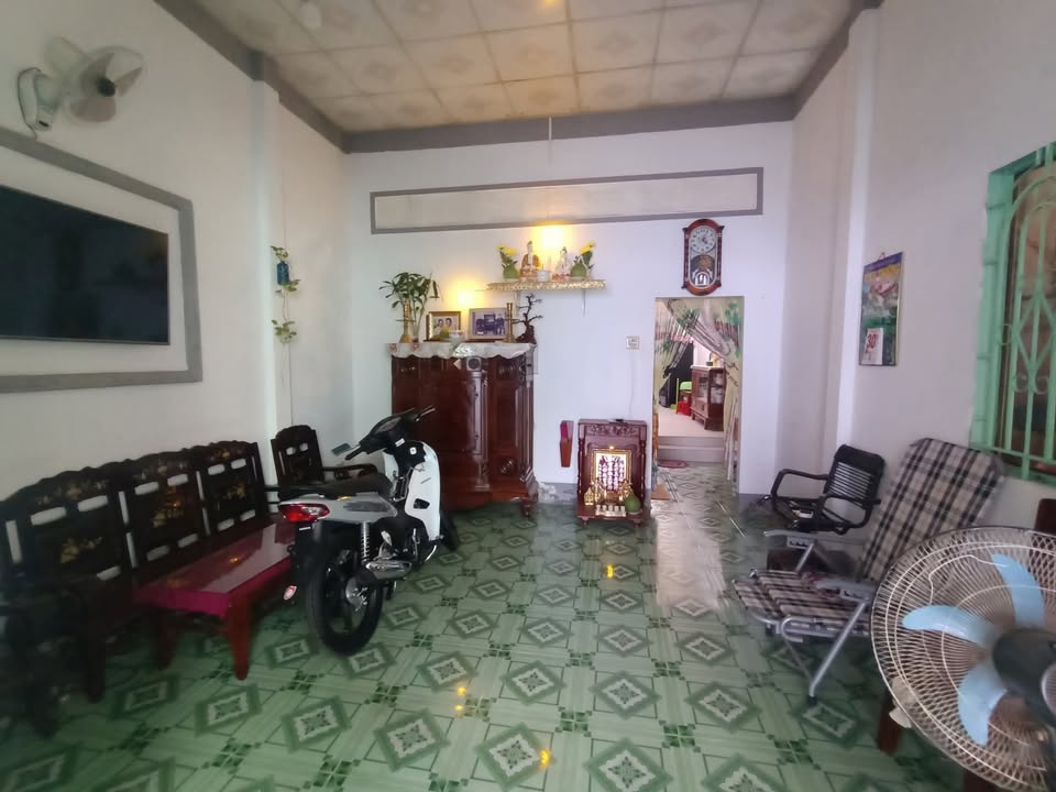 Nhà phố Trà Vinh 115m² giá 630 triệu - Đường Đồng Khởi, tiện ích đầy đủ!