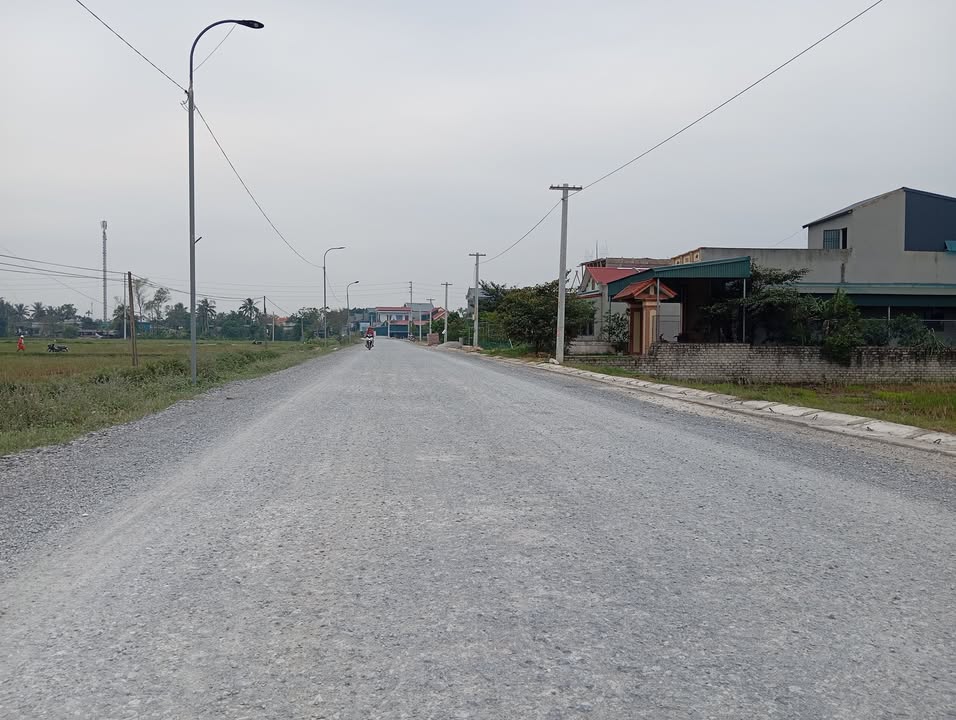 Đất nền liên xã Quảng Hòa 250m² giá 2 tỷ - Đường nhựa quy hoạch 30m sắp hoàn thành!