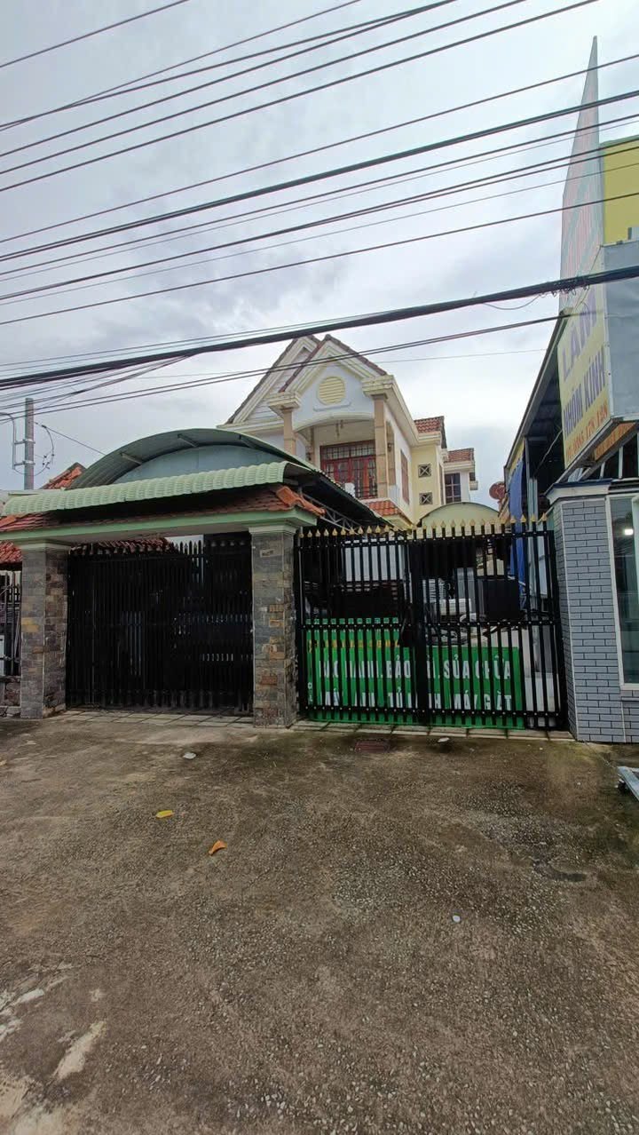 Biệt thự mặt tiền ĐT 741, Chánh Phú Hòa 440m² giá 7.1 tỷ - Kinh doanh thuận lợi!