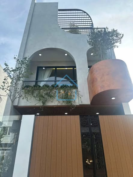 Nhà cho thuê 3 tầng đường Nguyễn Thế Kỷ, Ngũ Hành Sơn 100m² - Full nội thất đẹp