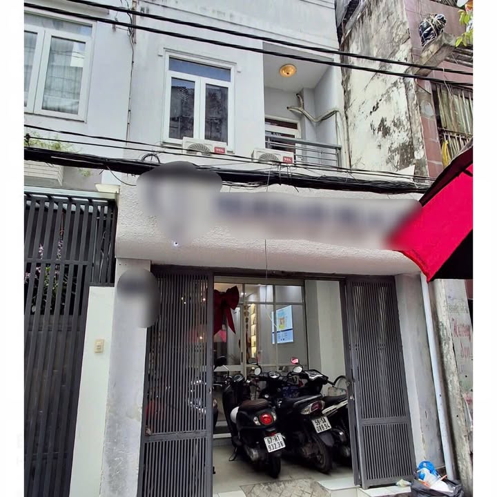 FrontHouse CMT8 Quận 3 49m² giá 11 tỷ - Giảm 2 tỷ ngay hôm nay!