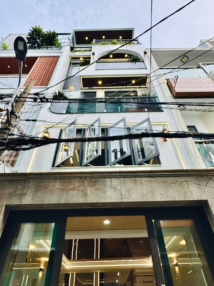 Nhà phố Lê Văn Thọ, Gò Vấp 60m² giá 12.5 tỷ - Sẵn sàng vào ở với thang máy!