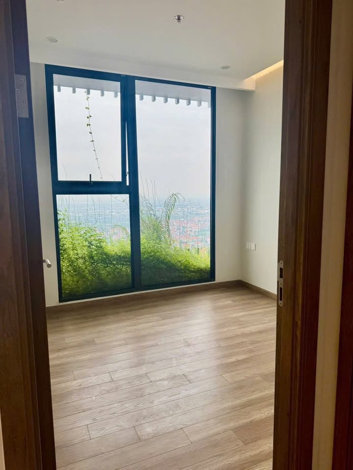 Căn hộ 2 phòng ngủ The Onsen Ecopark 59m² giá 4.9 tỷ - Bán gấp, sẵn sàng vào ở!