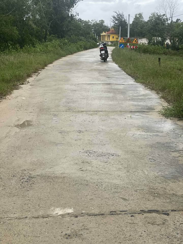 Đất nền mặt tiền đường Cửa Việt 350m² giá chỉ 9xx triệu - Cơ hội đầu tư tuyệt vời!