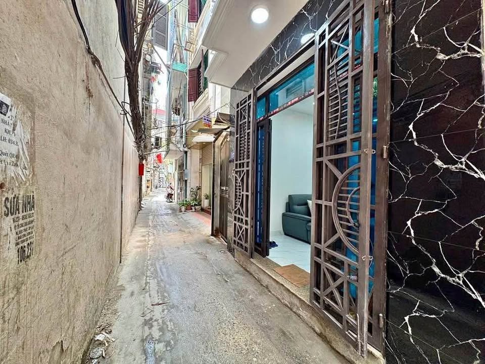 Nhà lô góc 2 mặt thoáng tại Nguyễn Đức Cảnh 25m² giá 6.15 tỷ - Cơ hội không thể bỏ qua!