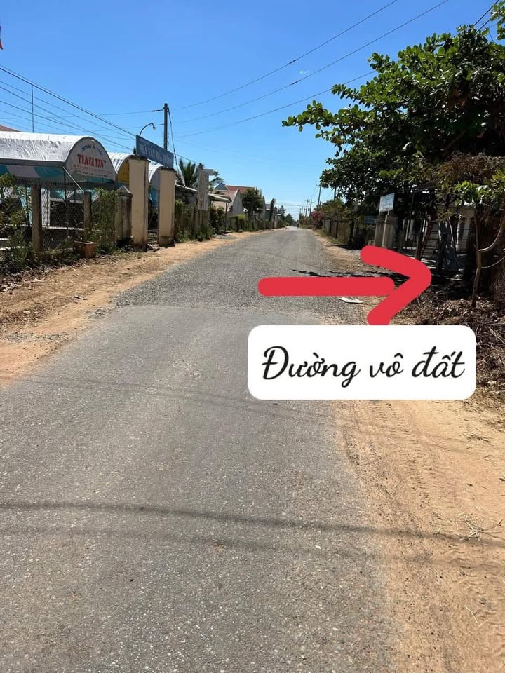 Đất thổ cư 250m² tại Hàm Chính giá thỏa thuận - Tiện lợi cho gia đình có trẻ nhỏ!