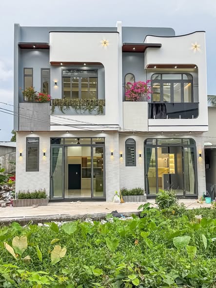 Dãy nhà phố 3 căn tại hẻm 311 Nguyễn Văn Cừ, Cần Thơ - Giá từ 2.89 tỷ, sẵn sàng nhận nhà!