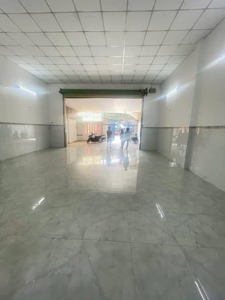 Nhà cho thuê mặt tiền Trần Thị Bốc, Hóc Môn 140m² - Giá 10 triệu/tháng