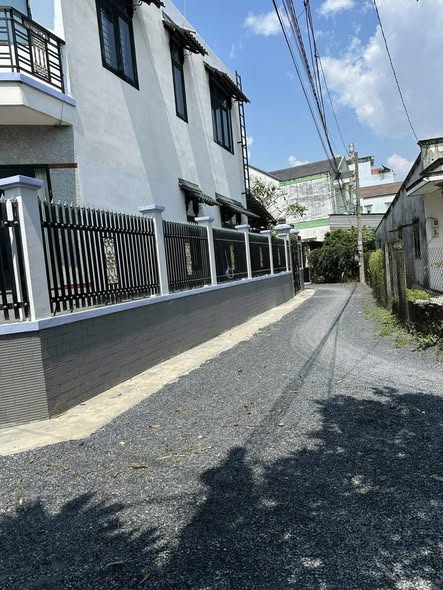 Biệt thự sân vườn cho thuê tại xã Hóc Môn - 172m² giá 12.5 triệu/tháng - Không gian lý tưởng cho gia đình