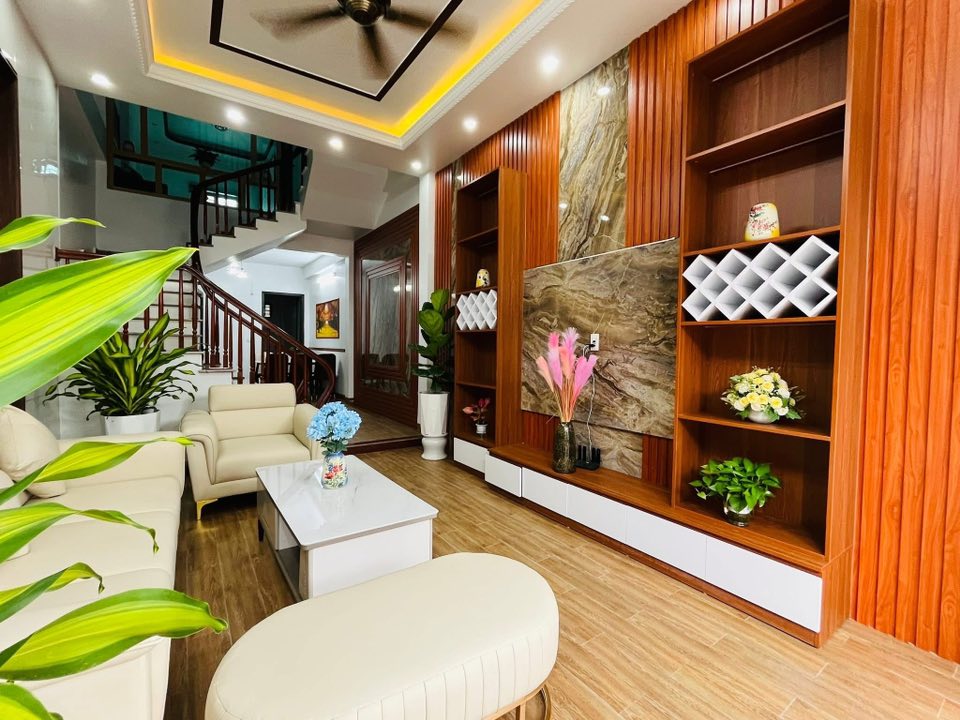 Nhà 3 tầng mặt ngõ Lê Viết Quang, 57m² giá 3.68 tỷ - Phòng ngủ cho người già tiện lợi!