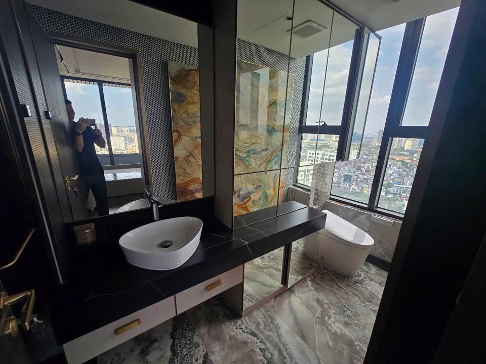 Penthouse Ngoại Giao Đoàn 226m² giá 29 tỷ - Không gian sống đẳng cấp với view tuyệt đẹp!