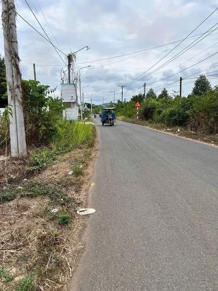 Đất mặt tiền nhựa Phú Vinh, Định Quán 165m² giá 999 triệu - Đầu tư sinh lời ngay!