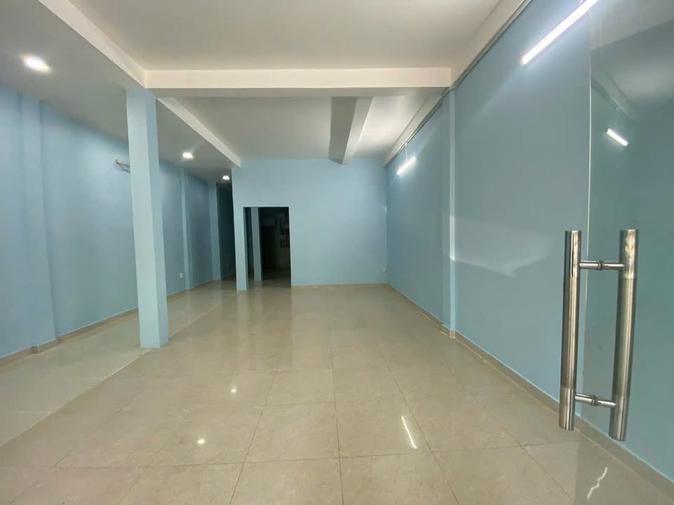 Nhà mặt tiền cho thuê đường Nguyễn Ái Quốc 138m² giá 18 triệu - Phù hợp làm văn phòng, spa