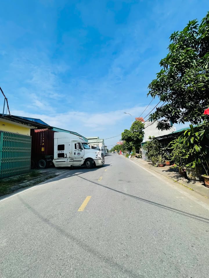 Nhà 3 tầng mặt đường Phố Hiến, Hưng Yên 59m² giá 4 tỷ - Sẵn sàng vào ở!