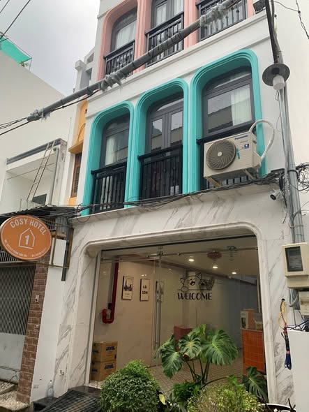 Khách sạn 75m² tại Gò Vấp giá 15.5 tỷ - Kinh doanh dòng tiền tốt!