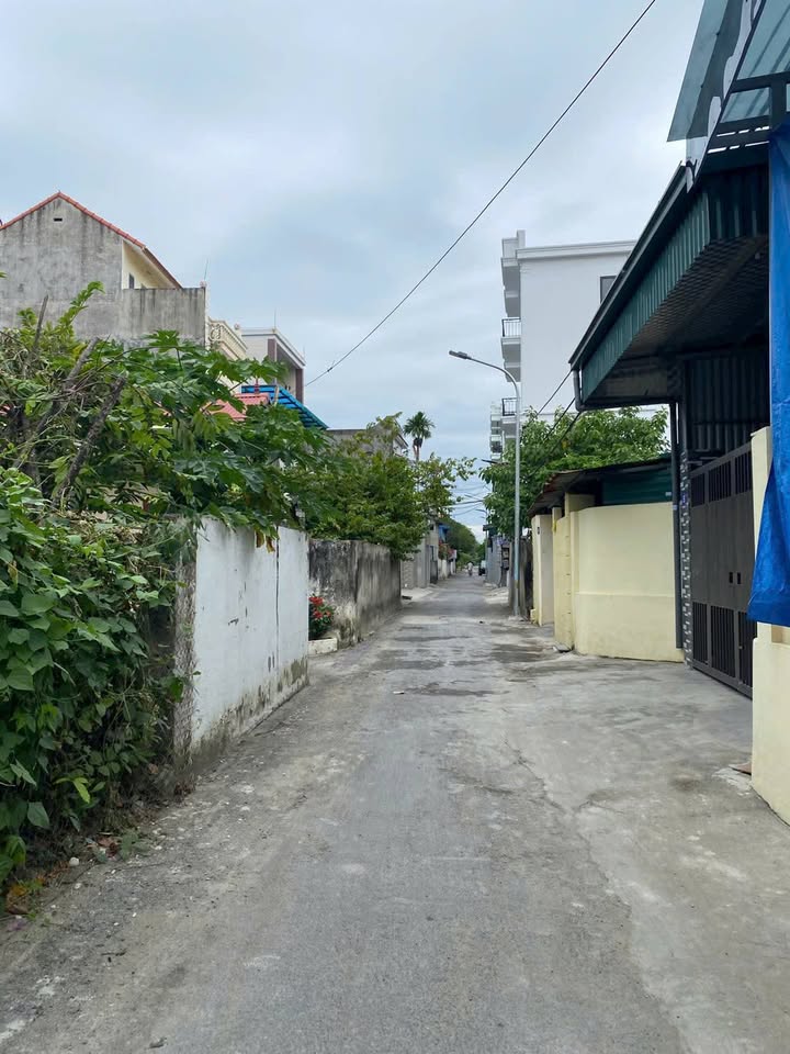 Đất Vân Tra, An Dương 94m² giá 3 tỷ - Vị trí đắc địa với nhiều tiện ích!