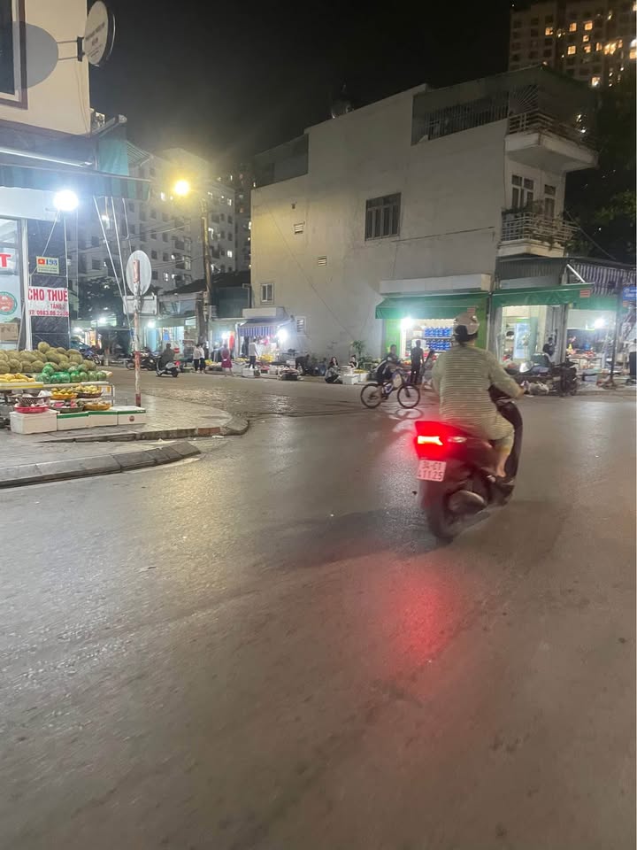 Đất 3 mặt tiền chợ Hùng Thắng Hạ Long 230m² giá chỉ 5.75 tỷ - Cơ hội đầu tư hấp dẫn!