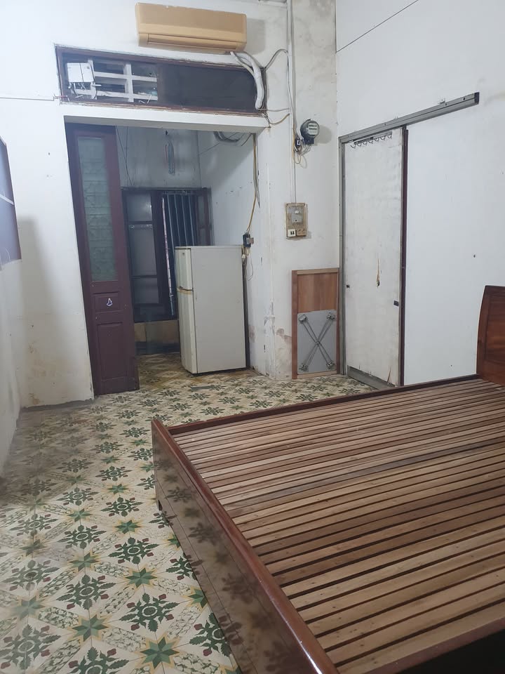 Phòng cho thuê tại ngõ 6 Giáp Bát, 30m², giá 3 triệu/tháng - Thoải mái giờ giấc, không chung chủ!