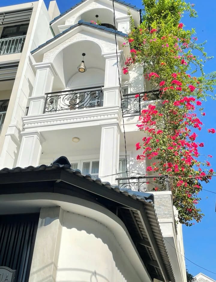 Nhà hẻm xe hơi Ngô Tất Tố, Bình Thạnh 49m² giá 16.5 tỷ - Đầu tư sinh lời ngay!