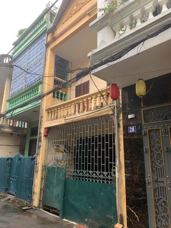 Nhà 2 tầng Ngõ 53 Đường Biên Hoà, Phủ Lý 70m² giá chỉ 4 tỷ - Tiện ích đầy đủ!