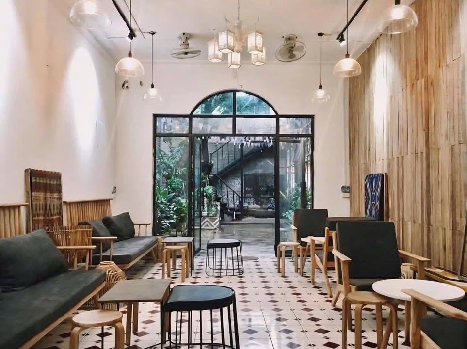 Shophouse cho thuê mặt đường Lê Lợi, TP Vinh 200m² - Kinh doanh ngay!