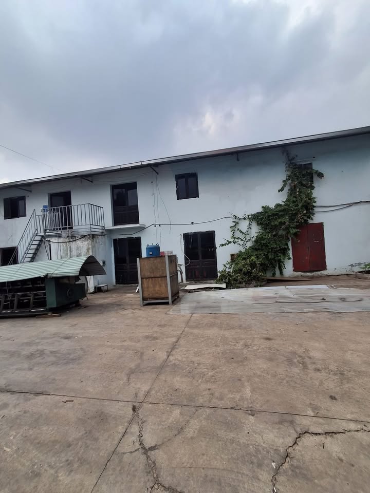 Nhà xưởng cho thuê tại Khánh Bình, Tân Uyên 2100m² - Đường xe container rộng rãi