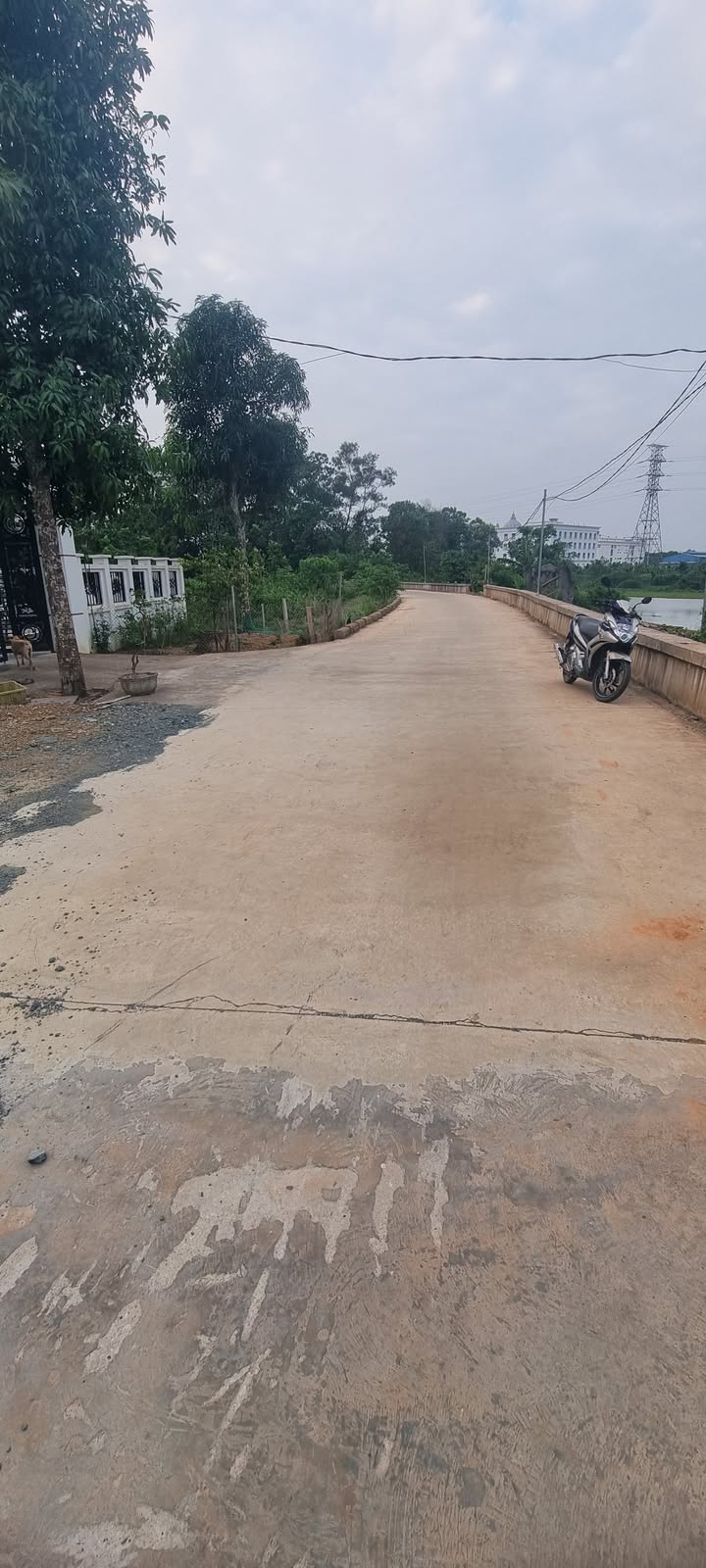 Đất nền Hoạt Giang 220m² giá 1 tỷ - View sông thoáng mát!