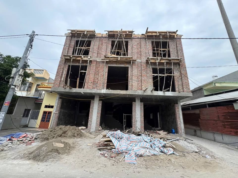 Dãy nhà mặt đường Lệ Tảo, Nam Sơn 45m² giá chỉ từ 3-4 tỷ - Cơ hội đầu tư vàng 2025!